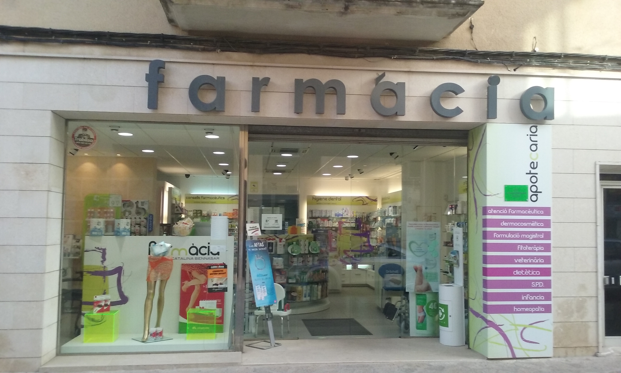 foto-farmacia-exterior Farmacia Lloseta